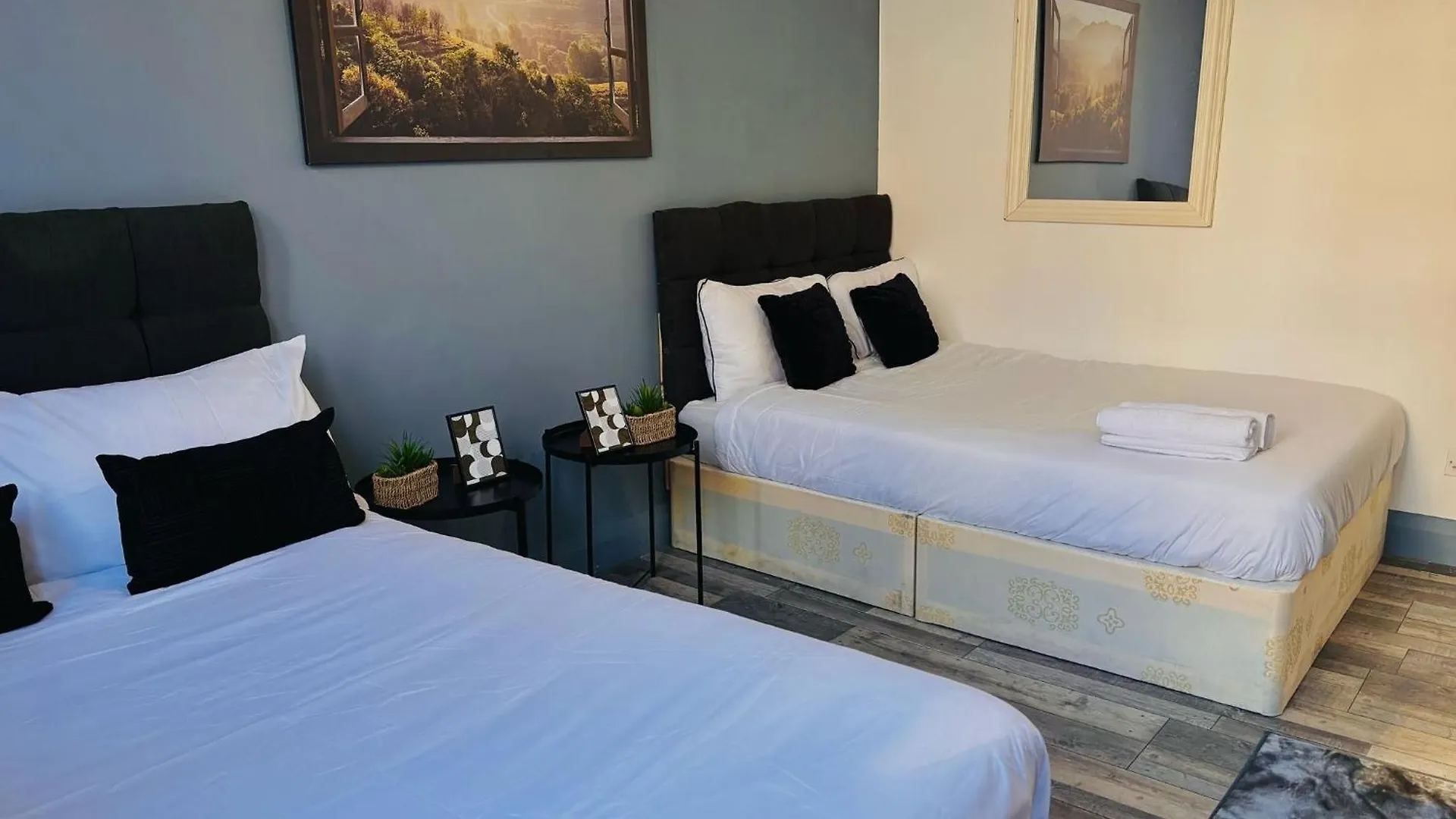 Central London Flats, Best Location For Tourists, Next Tower Bridge 0*,